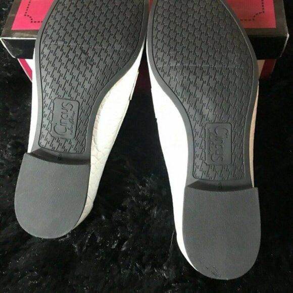 Circus Sam Edelman Hannon Penny Loafers White size 8 Y - Picture 6 of 9